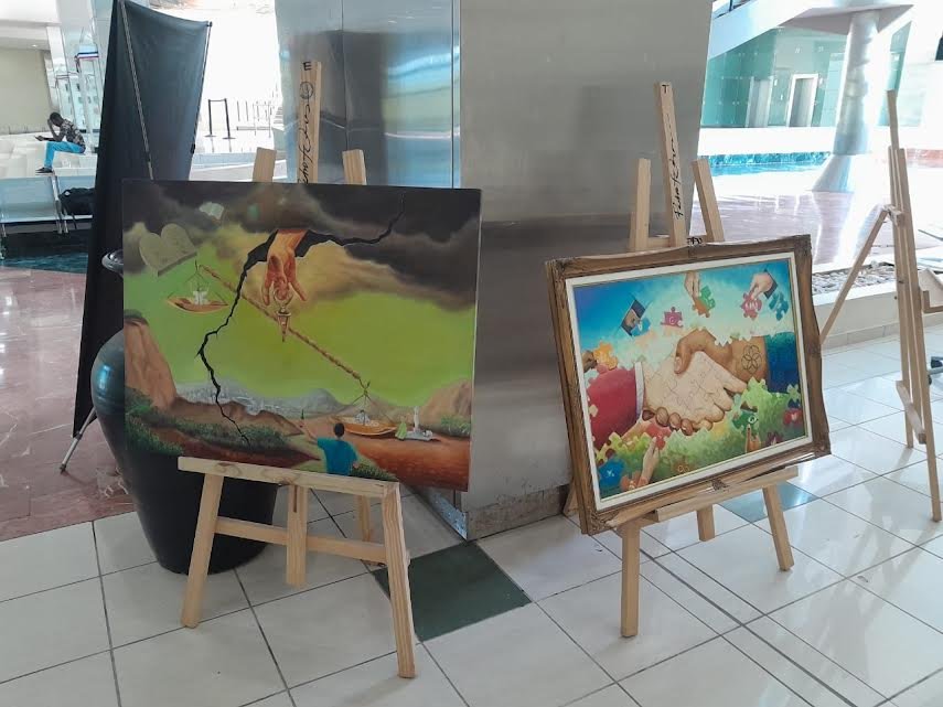 UASD inaugura muestra “Entre Puntos y Variedades”