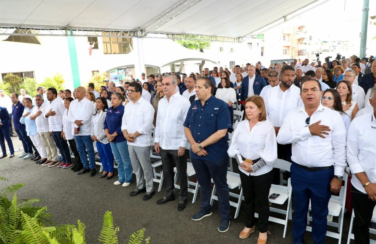 Salud lleva jornada médica a Santo Domingo Este