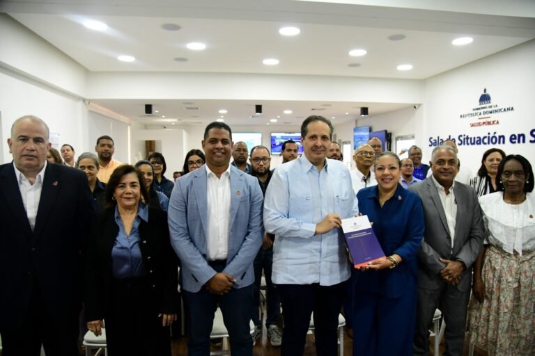 Salud presenta Plan de Respuesta a Eventos Meteorológicos 2025