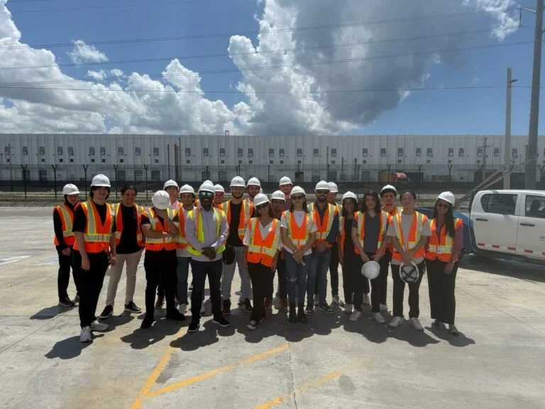 Visita Educativa al Puerto DP World Caucedo