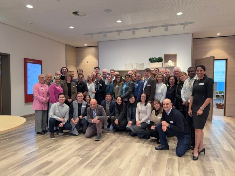 Unibe realiza encuentro sobre cariología en Países Bajos