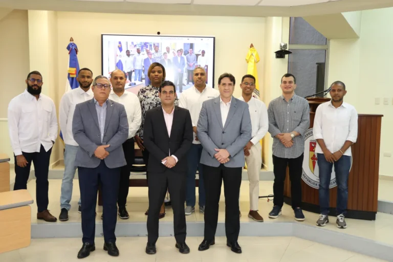 PUCMM inaugura primera maestría en Gestión de Sistemas Ferroviarios en República Dominicana