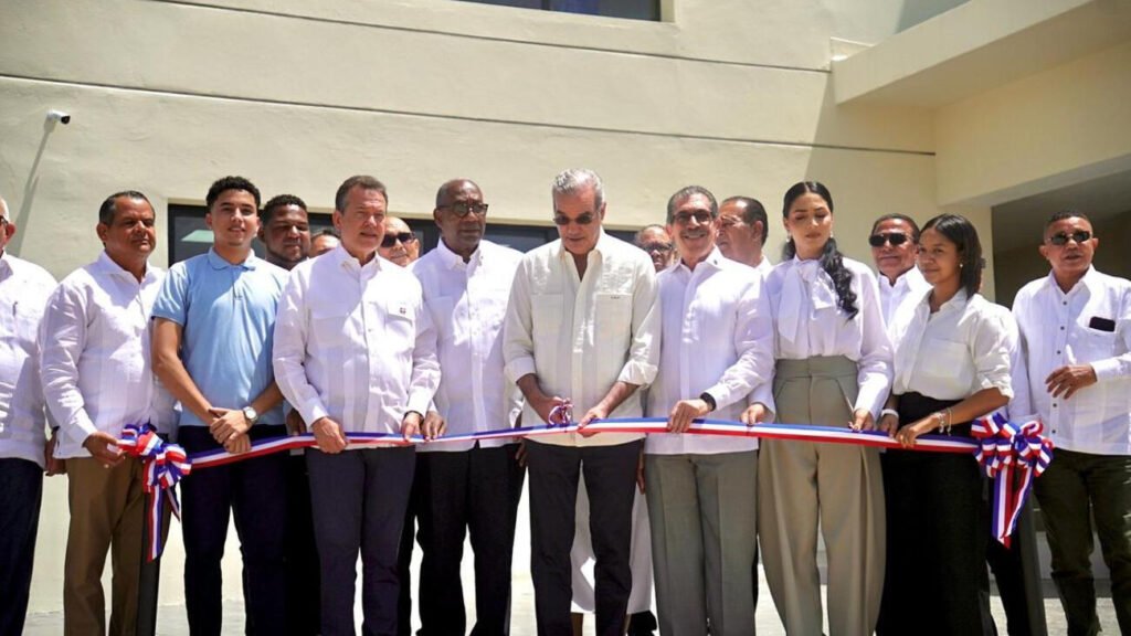 Abinader inaugura nuevo Centro UASD en Santiago Rodríguez para ampliar acceso a la educación superior
