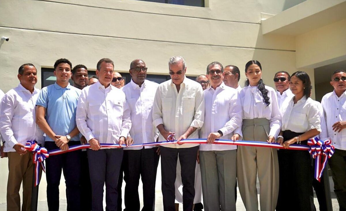 Abinader inaugura nuevo Centro UASD en Santiago Rodríguez para ampliar acceso a la educación superior