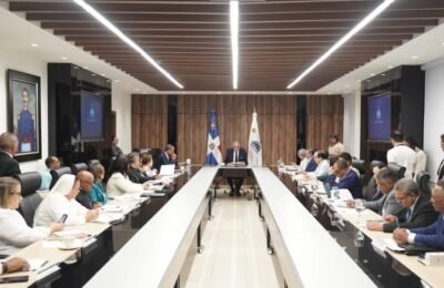 MINERD instruye comisión del CNE para evaluar el currículo tras resultados PISA 2025