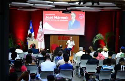 José Mármol llama desde INTEC a recuperar la lectura profunda frente a la inmediatez digital