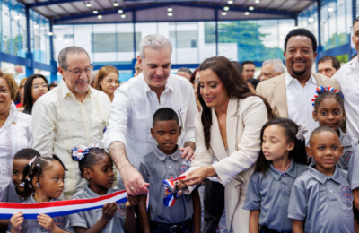 Abinader inaugura el Complejo Educativo y Deportivo Pedro Martínez en Manoguayabo
